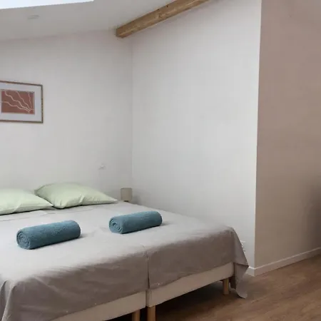 Du T4 *